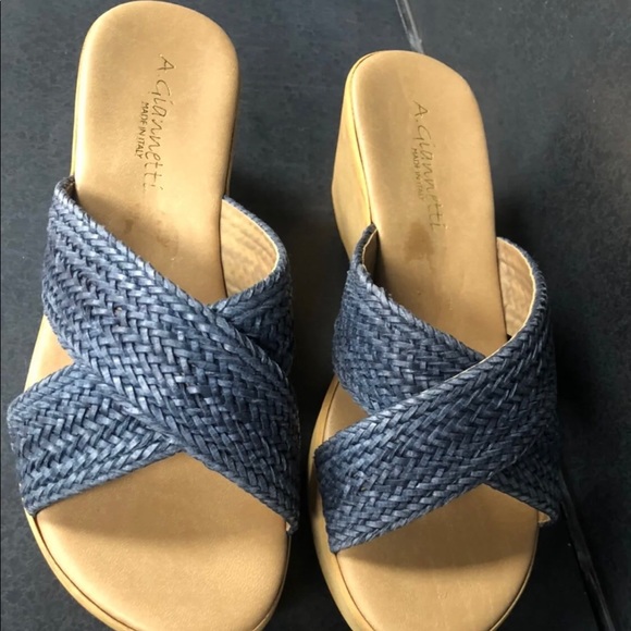 A. Giannetti wedge slip on sandals w/blue woven strap that cross. Size 6 - Picture 1 of 6